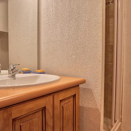 Cosy Au Pied Des Pistes Avec Wifi Et Parking Prive - Fr-1-505-134 * Notre-Dame-de-Bellecombe